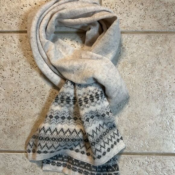 Brand New MARTHA STEWART 99% CASHMERE Nordic Scarf Grey - Picture 2 of 7
